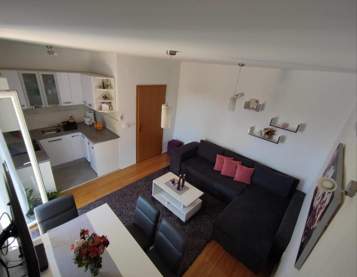 Apartments Kola Banići Eksteriør bilde