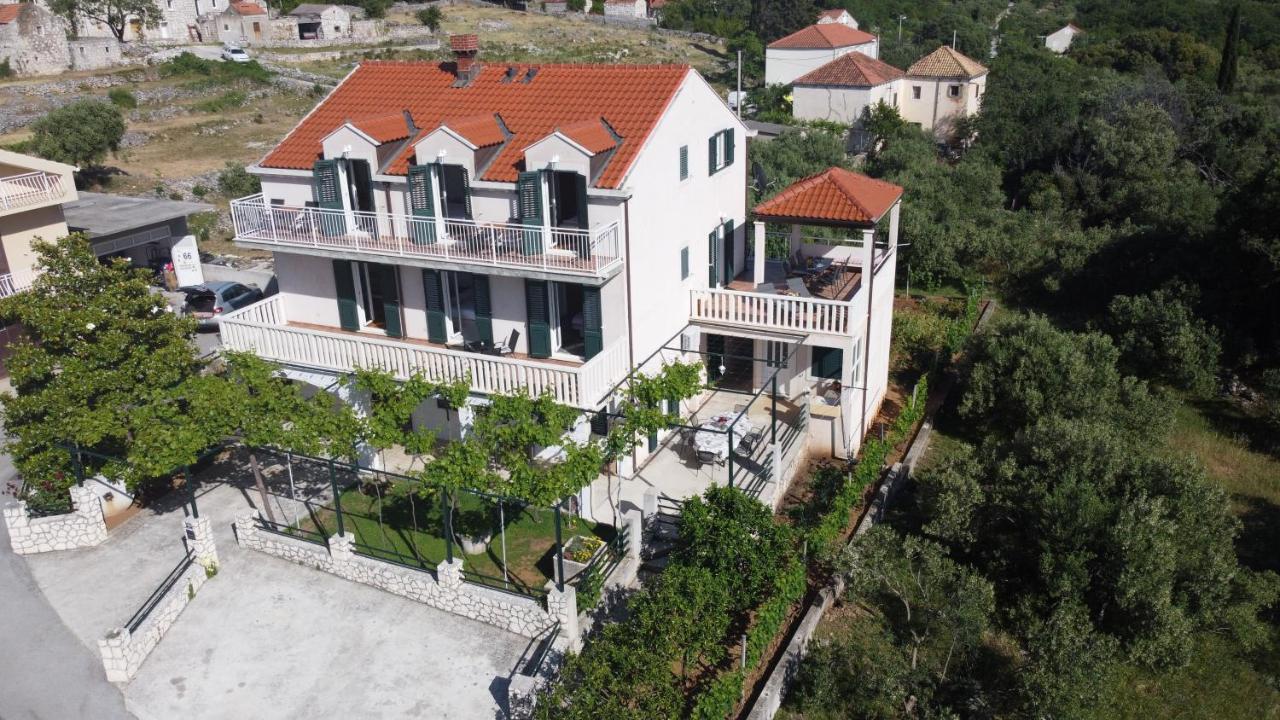 Apartments Kola Banići Eksteriør bilde