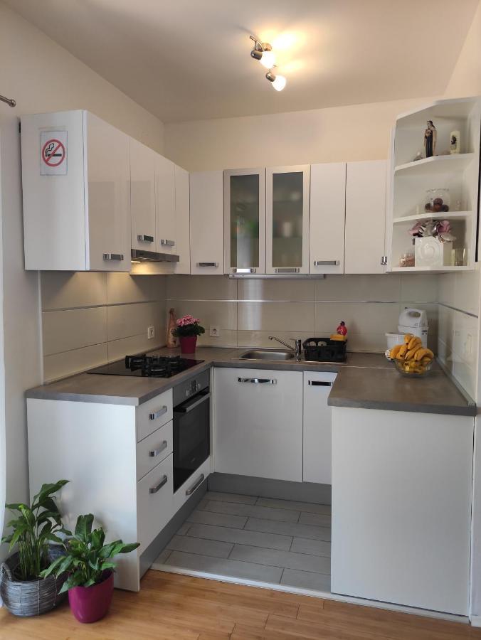 Apartments Kola Banići Eksteriør bilde